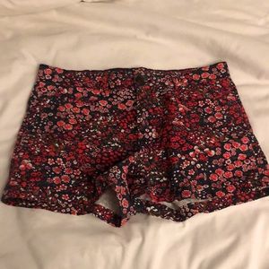 Gap blue and red floral shorts. size 4 R